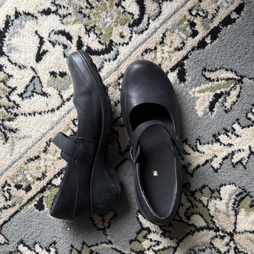 Merrill - great condition Mary Janes!